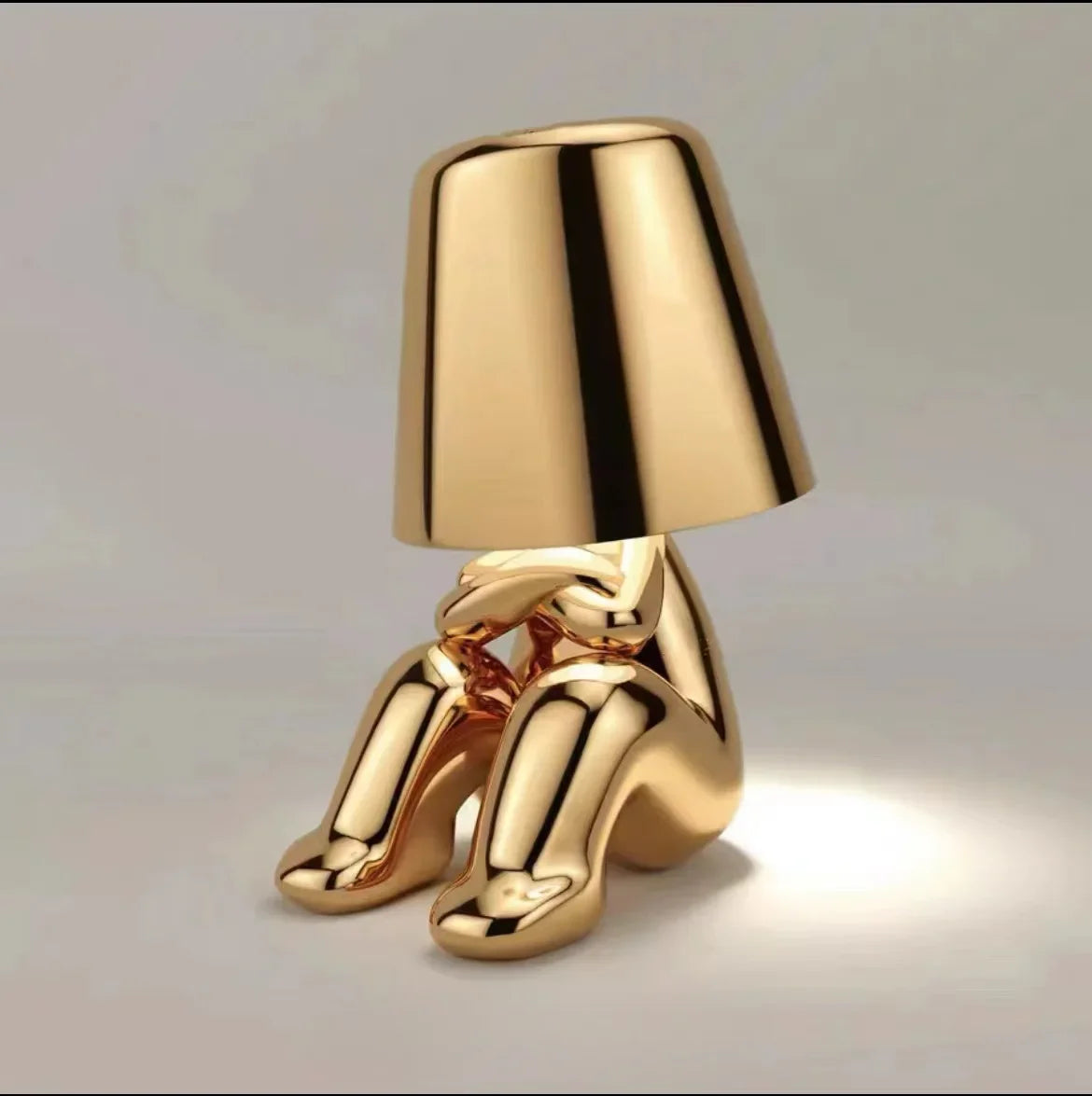 Modern Thinker Statue Desk Lamp, USB Touch Decorative Light – Caspri