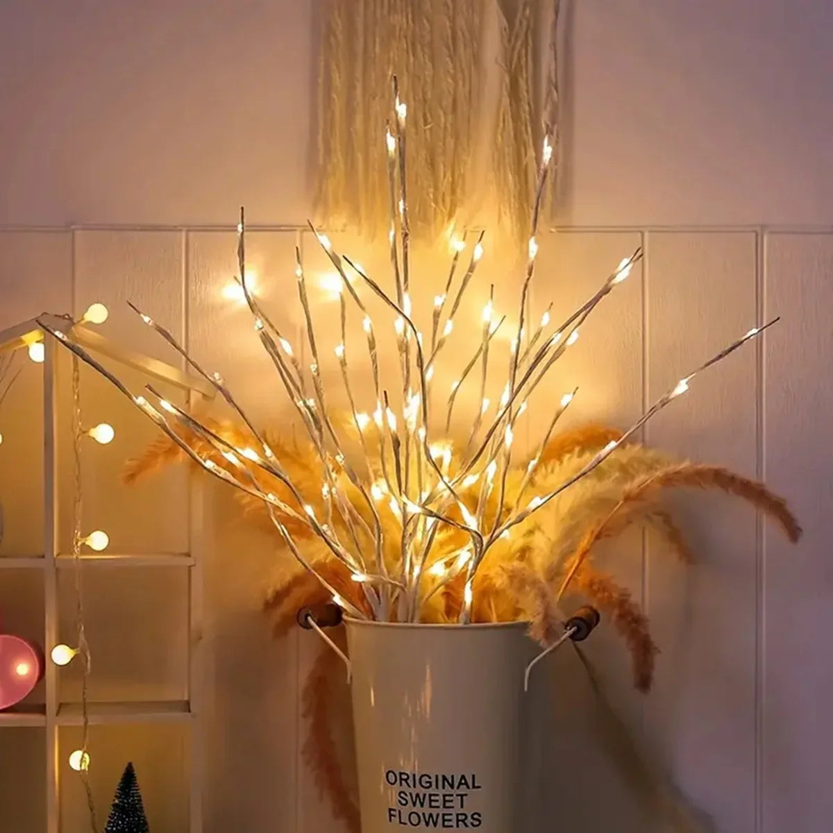 Simple Christmas Arrangements For Festive Home Decor - Caspri