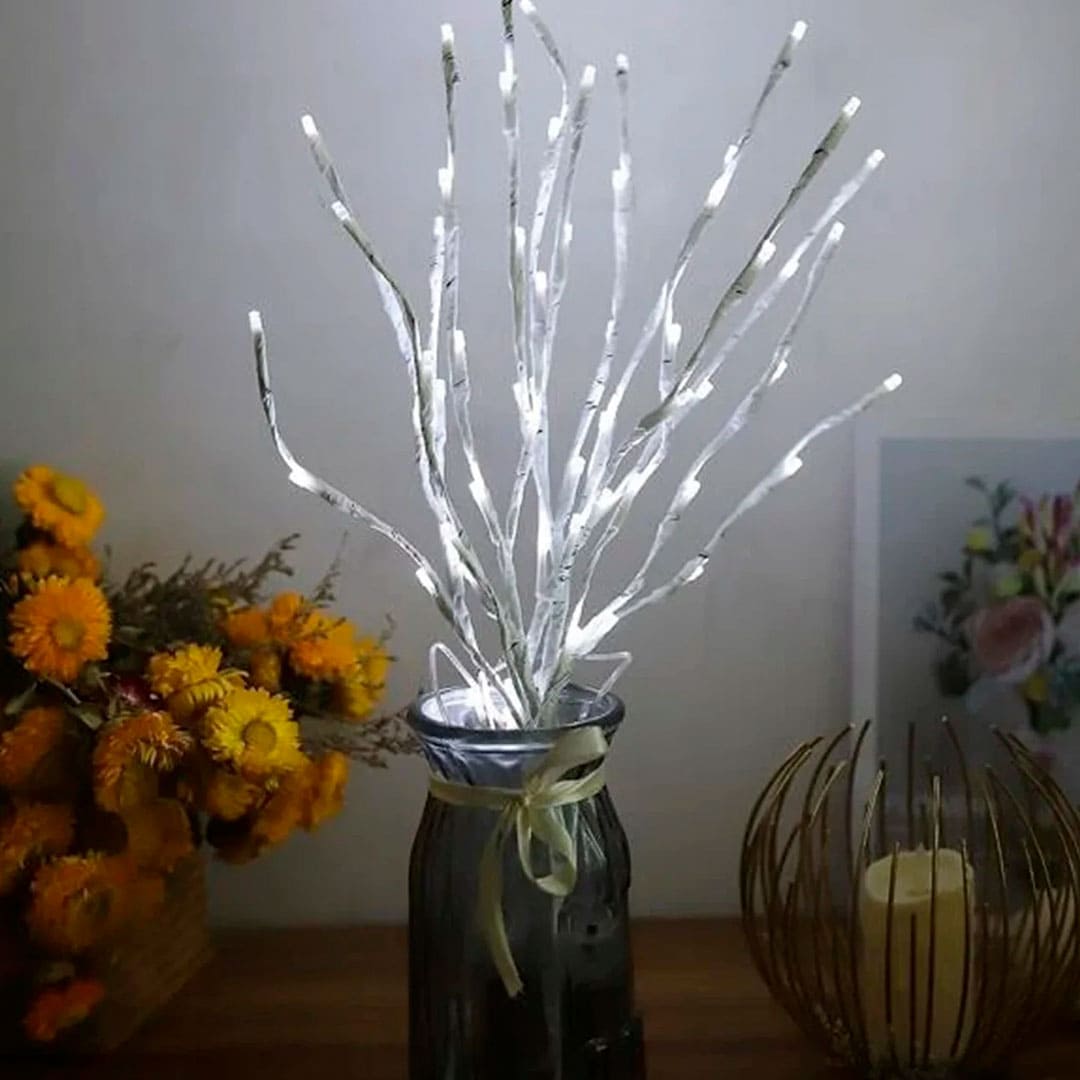 Simple Christmas Arrangements For Festive Home Decor - Caspri