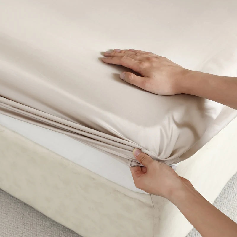 Luxury Mulberry Silk Fitted Sheet, Smooth Elastic Bed Cover – Caspri