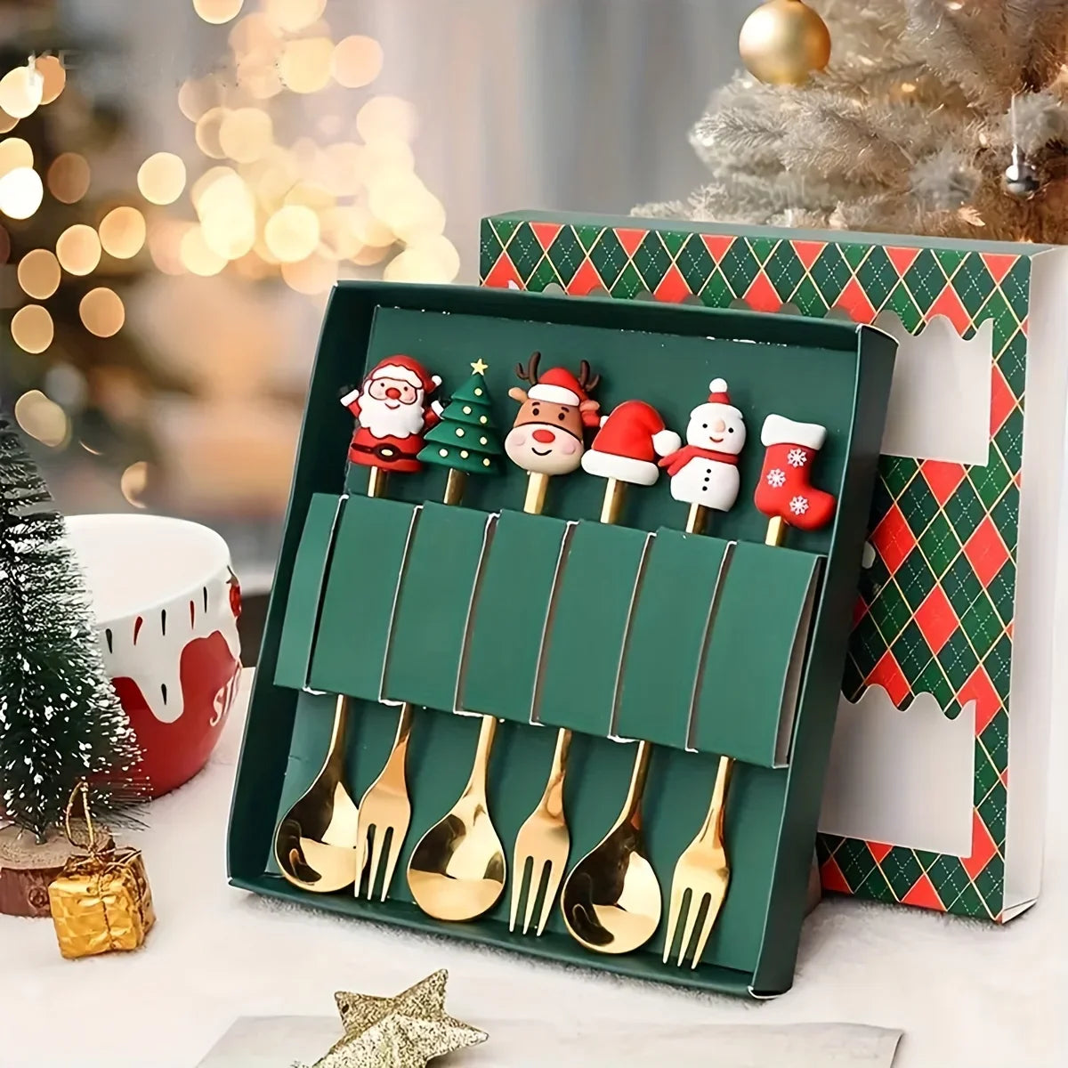 Gold Stainless Steel Cutlery Set for Festive Christmas Hosts - Caspri