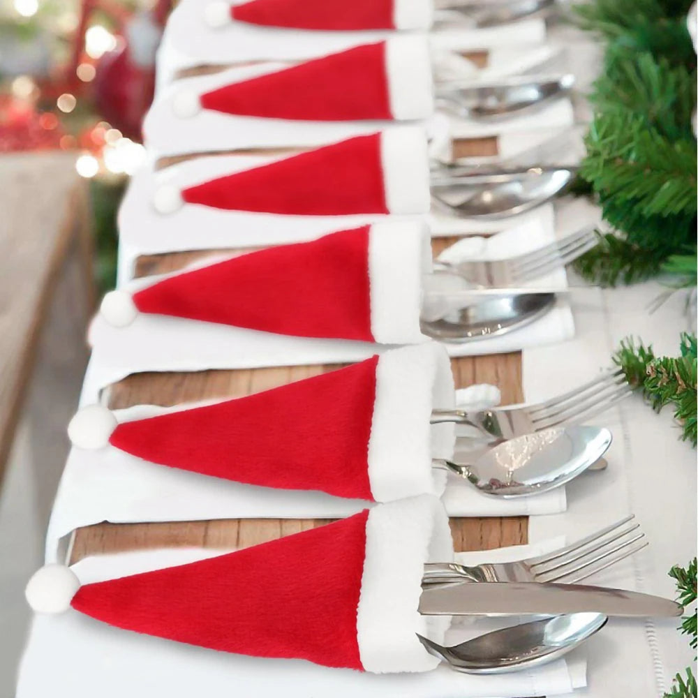 Christmas Table Decor Kit With Cutlery Protection For Hosts - Caspri