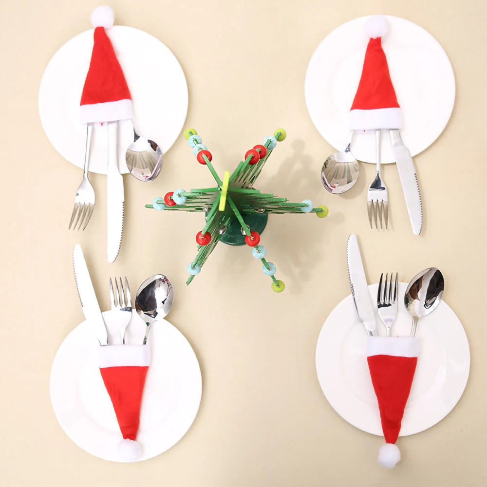 Christmas Table Decor Kit With Cutlery Protection For Hosts - Caspri